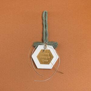 ΚΡΕΜΑΣΤΟ ΠΟΛΥΓΩΝΟ ΚΕΡΑΜΙΚΟ ΜΕ PLEXI ΑΓΑΠΗ ΕΥΤΥΧΙΑ ΥΓΕΙΑ ΠΡΑΣΙΝΟ ΕΥΚΑΛΥΠΤΟΥ Beauty Home